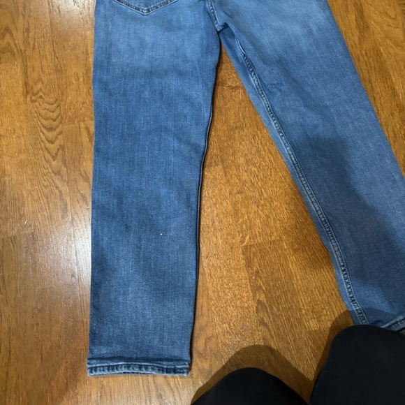 Abercrombie and Fitch, the Mom high-rise jeans straight leg size 27 - Picture 13 of 16